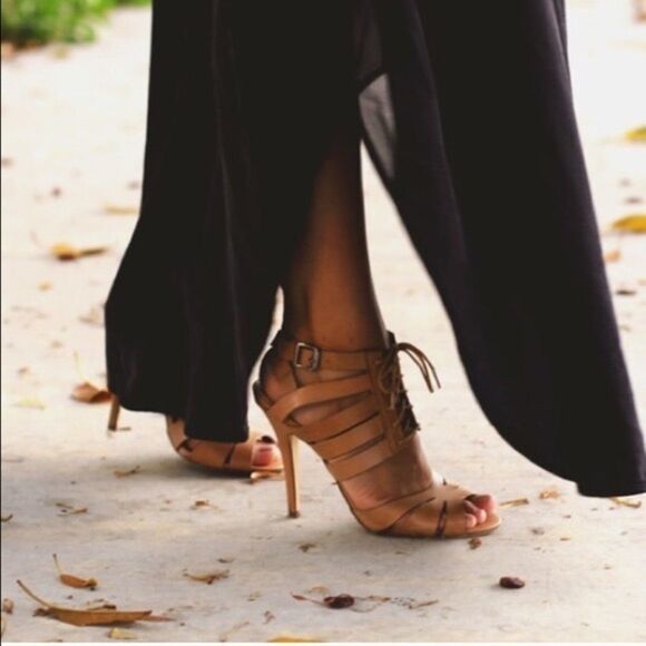 ✨2xHP✨Shoemint Elizabeth Lace Up Heels✨ - Picture 3 of 8